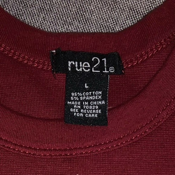 Cropped tank tops - Picture 3 of 3